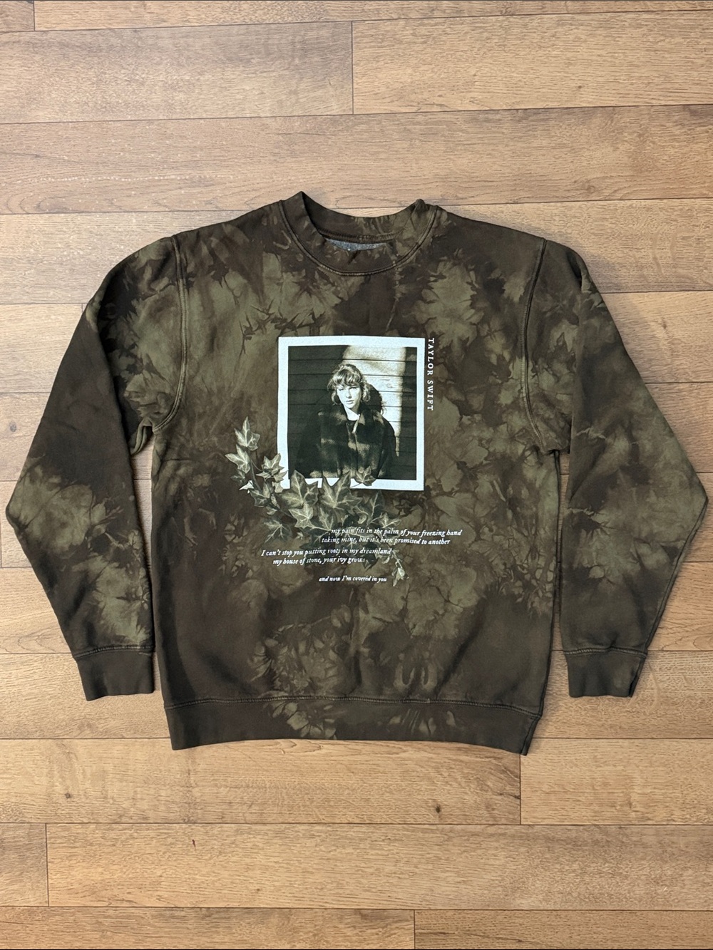 Your Ivy Grows Size Large Crewneck Taylor Swift Official Merch Green Evermore L